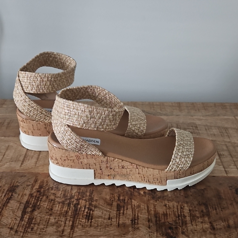 Steve Madden Beige Wedge Woven Sandals